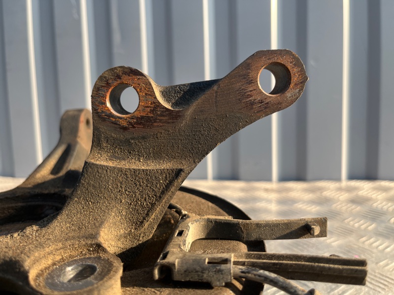 Кулак поворотный, 3000 рублей, Пешки