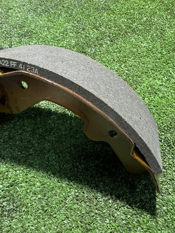 Колодки тормозные, 1500 рублей, Пешки