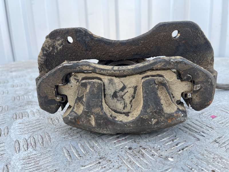 Суппорт тормозной, 2000 рублей, Пешки