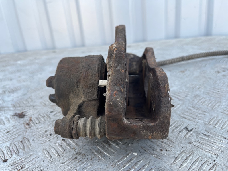 Суппорт тормозной, 1500 рублей, Пешки