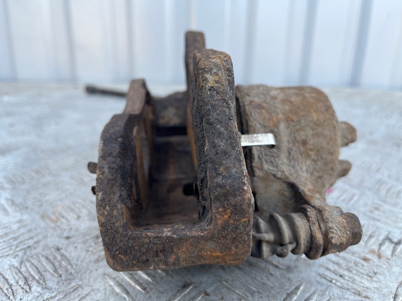 Суппорт тормозной, 1500 рублей, Пешки