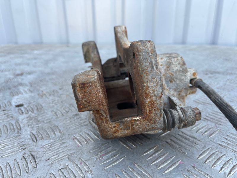 Суппорт тормозной, 1500 рублей, Пешки