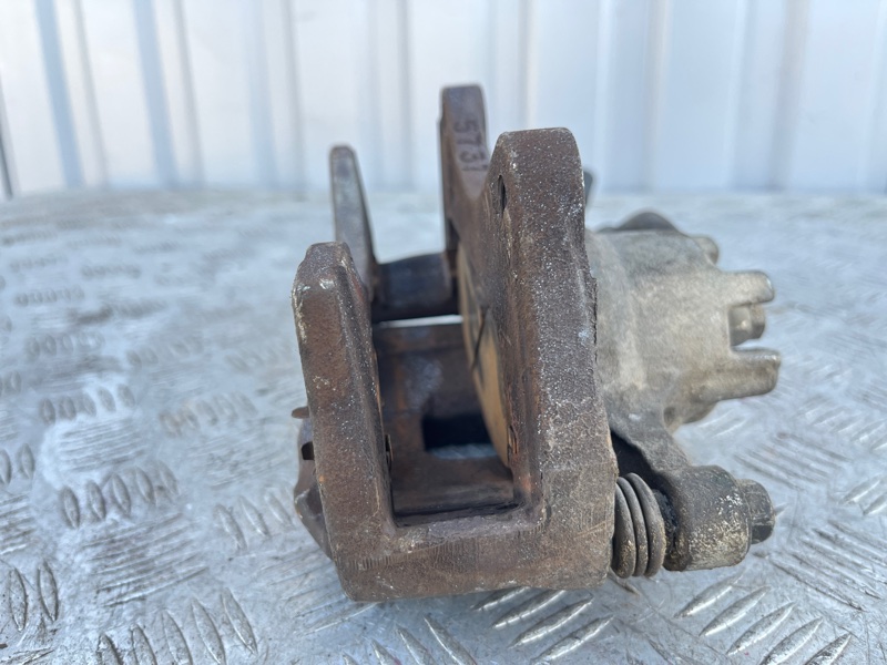 Суппорт тормозной, 2500 рублей, Пешки