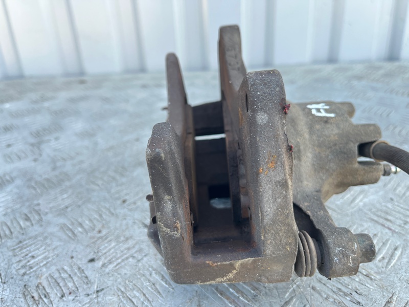 Суппорт тормозной, 2500 рублей, Пешки