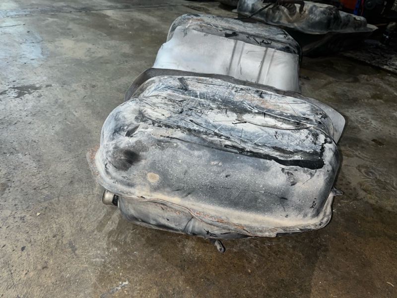 Бак топливный, 20000 рублей, Пешки