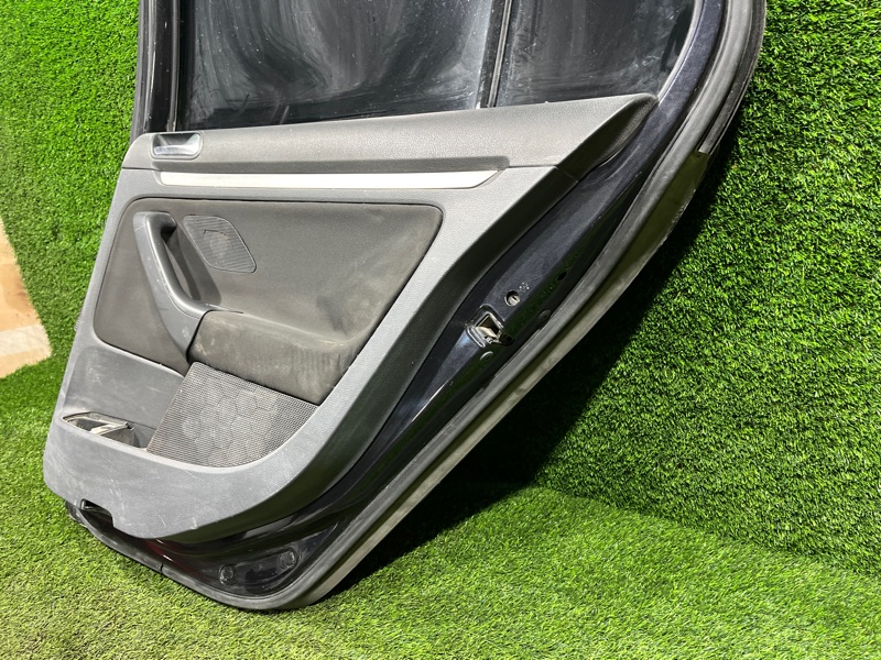 Дверь, 6000 рублей, Пешки