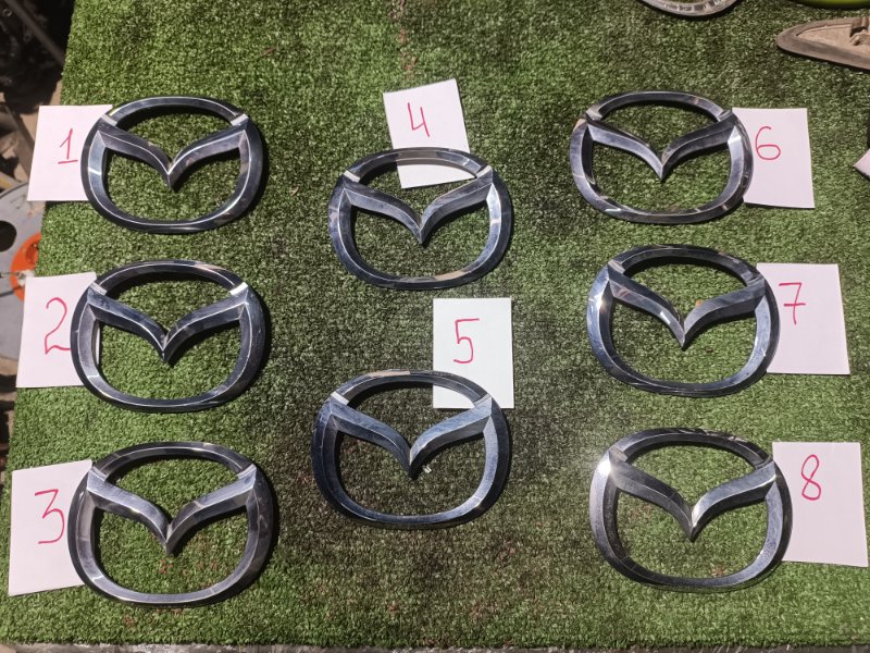 Эмблема, 1000 рублей, Пешки