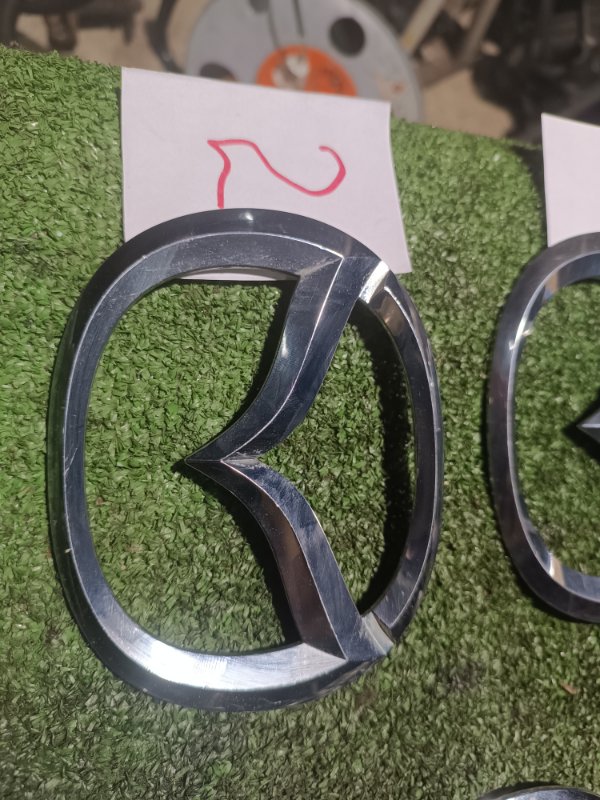 Эмблема, 1000 рублей, Пешки