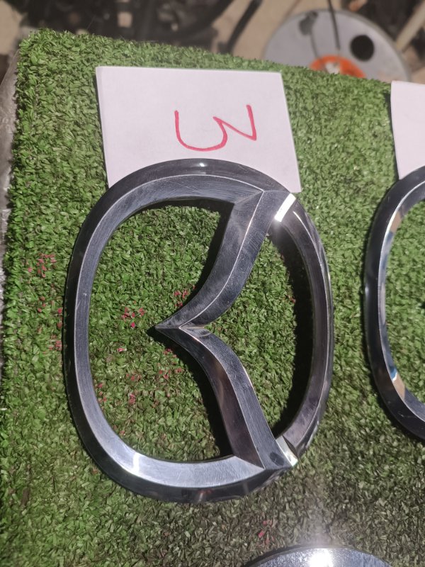 Эмблема, 1000 рублей, Пешки