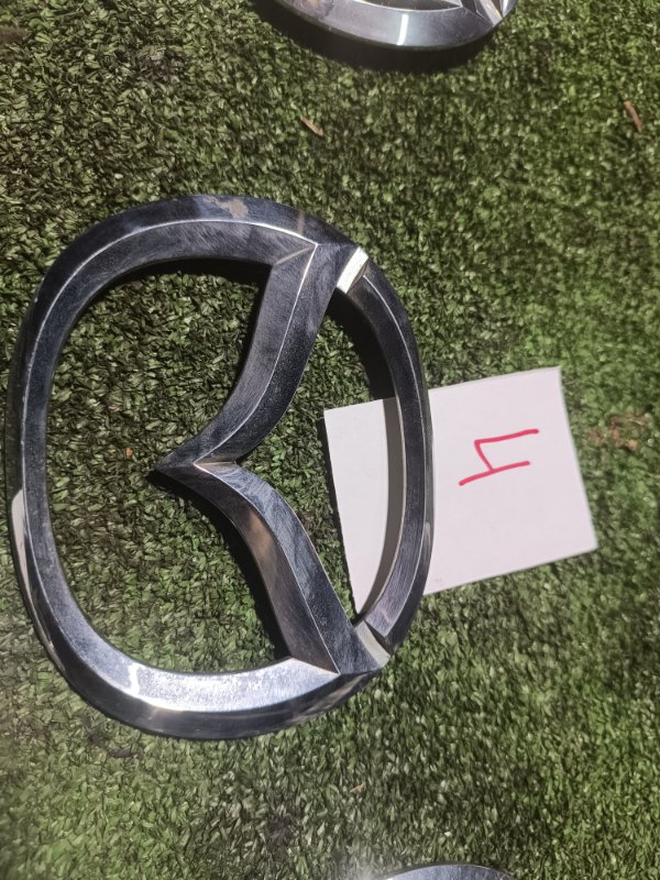 Эмблема, 1000 рублей, Пешки