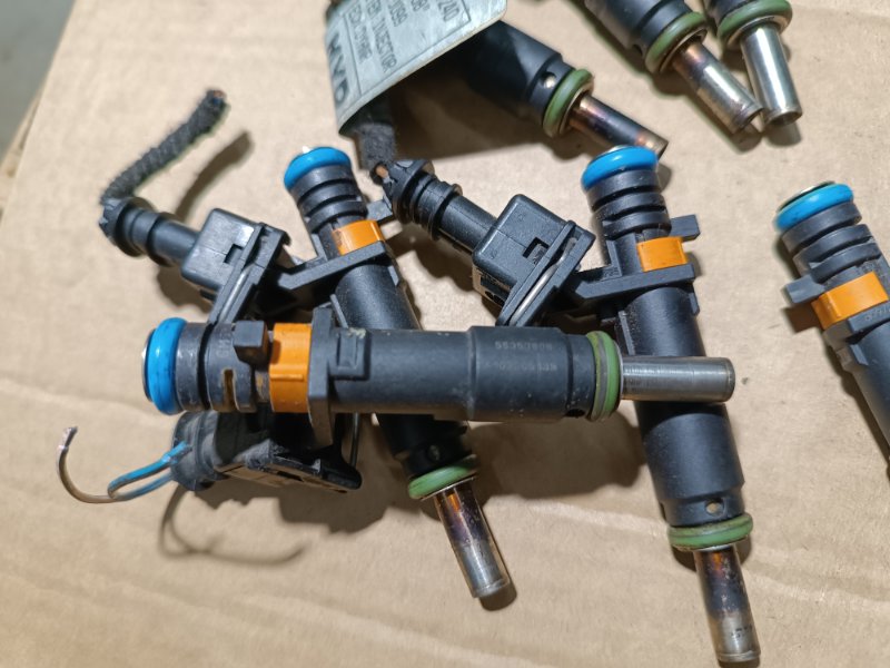 Форсунка топливная, 1000 рублей, Пешки