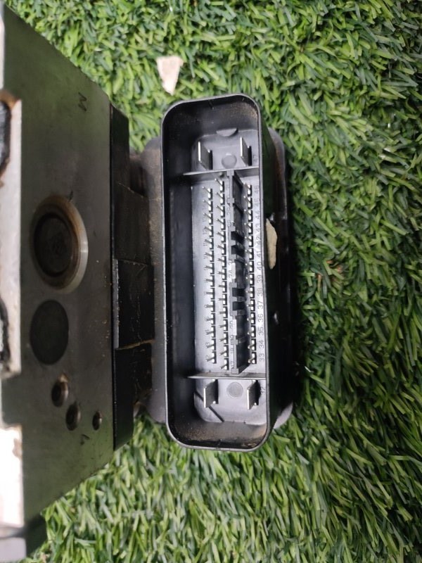 Блок ABS, 2000 рублей, Пешки