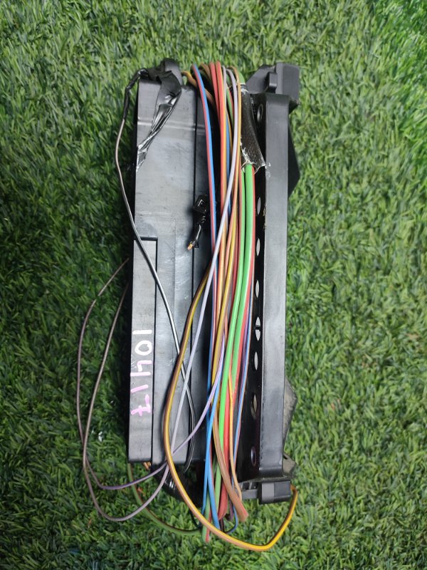 Блок предохранителей, 2000 рублей, Пешки