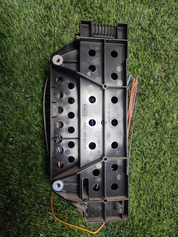 Блок предохранителей, 2000 рублей, Пешки