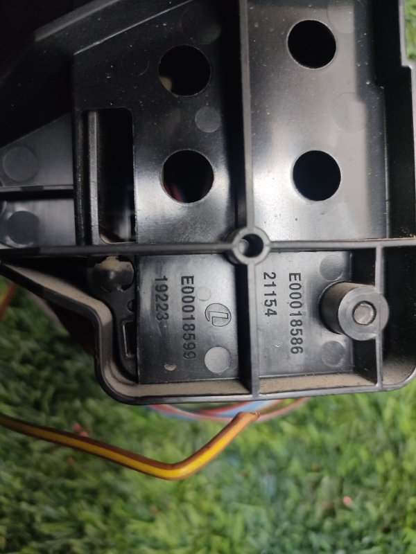 Блок предохранителей, 2000 рублей, Пешки