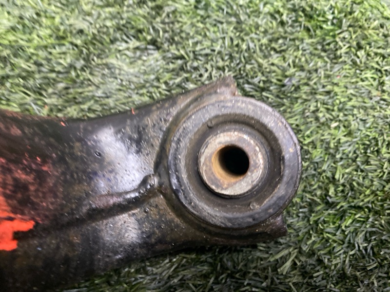 Рычаг нижний, 8000 рублей, Пешки