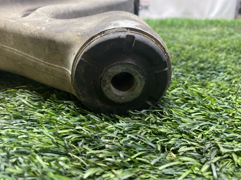 Рычаг нижний, 8000 рублей, Пешки