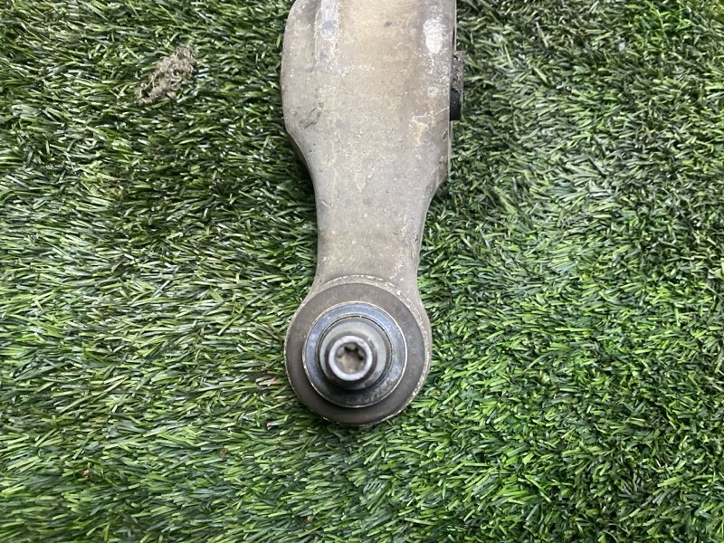 Рычаг нижний, 8000 рублей, Пешки