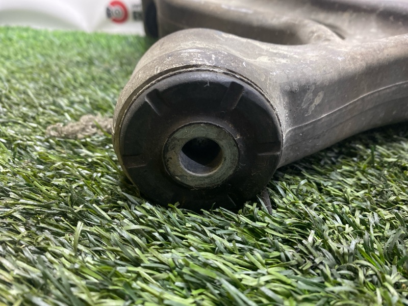 Рычаг нижний, 8000 рублей, Пешки