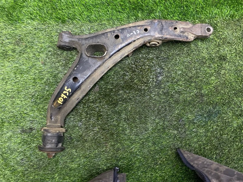 Рычаг нижний, 2000 рублей, Пешки