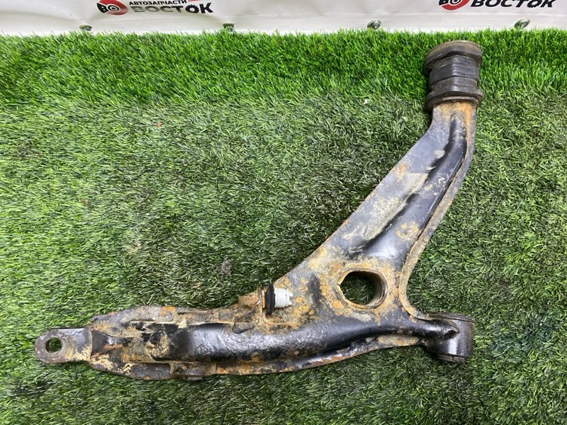 Рычаг нижний, 2000 рублей, Пешки