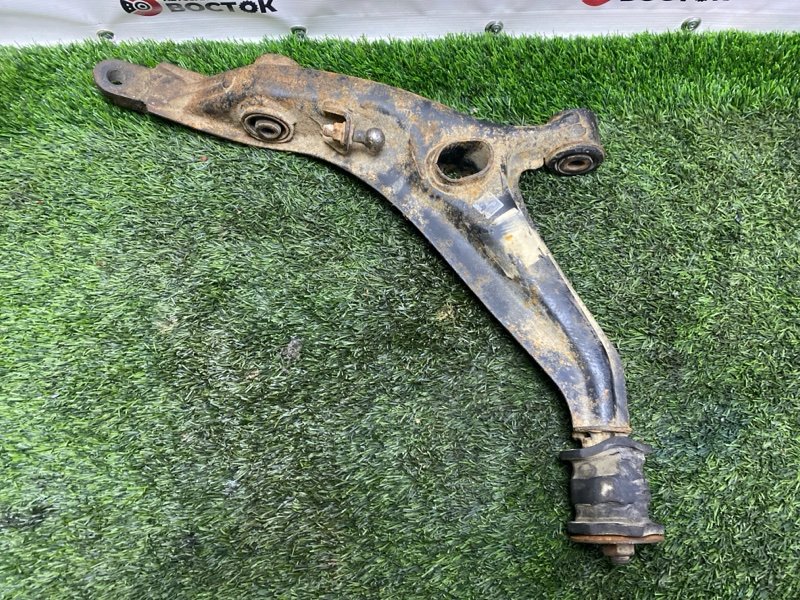 Рычаг нижний, 2000 рублей, Пешки