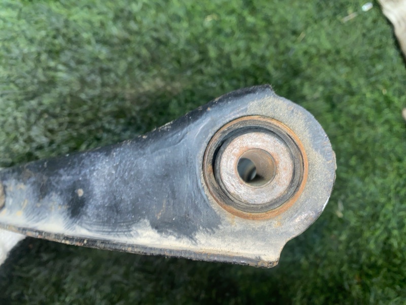 Рычаг верхний, 2000 рублей, Пешки