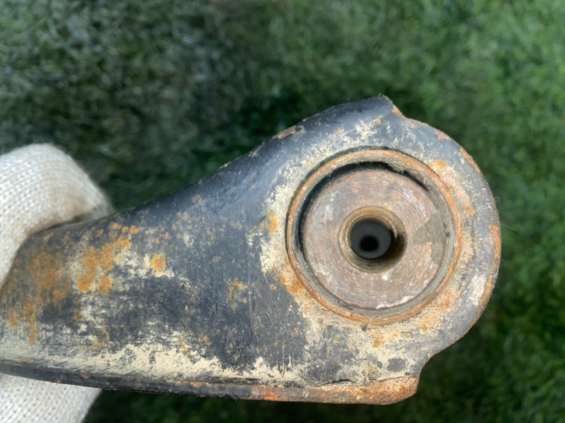 Рычаг верхний, 2000 рублей, Пешки