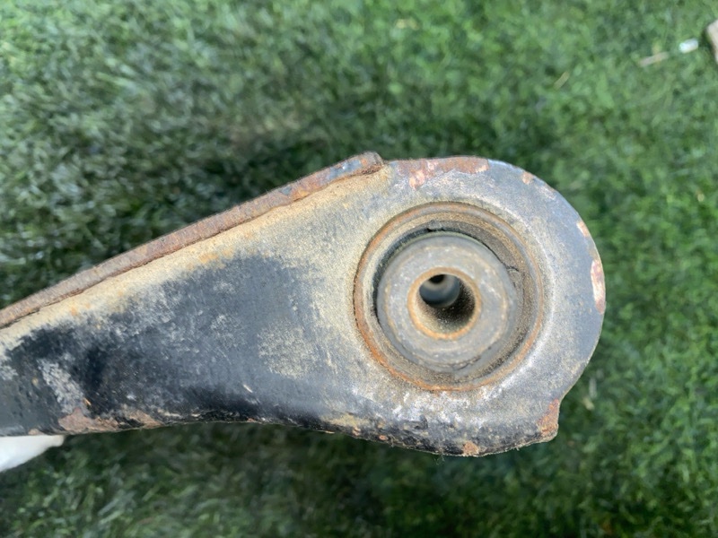 Рычаг верхний, 2000 рублей, Пешки