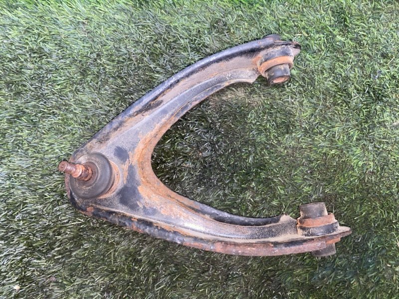 Рычаг верхний, 2000 рублей, Пешки