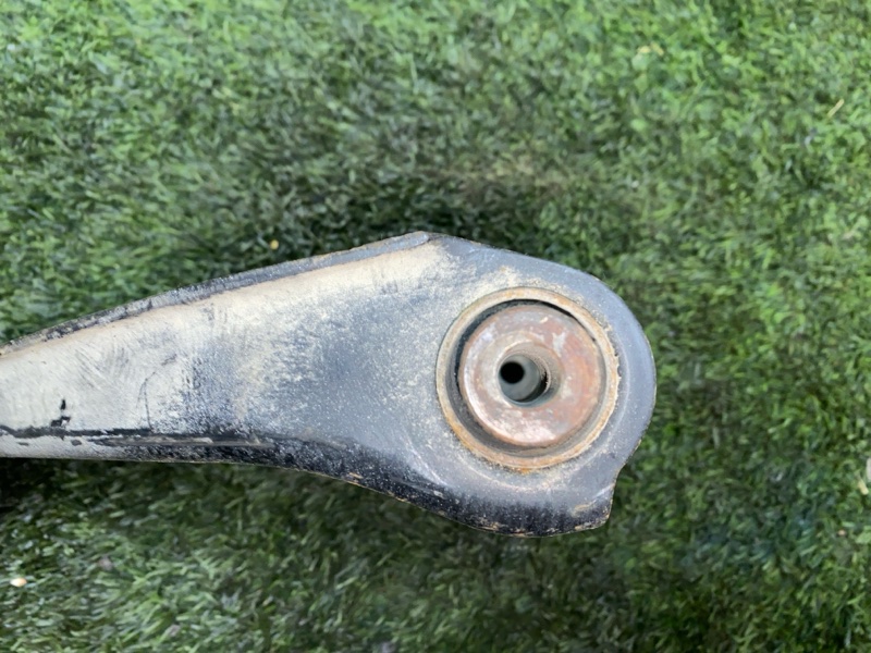 Рычаг верхний, 2000 рублей, Пешки