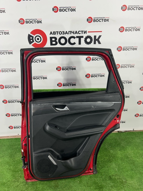 Дверь, 35000 рублей, Пешки