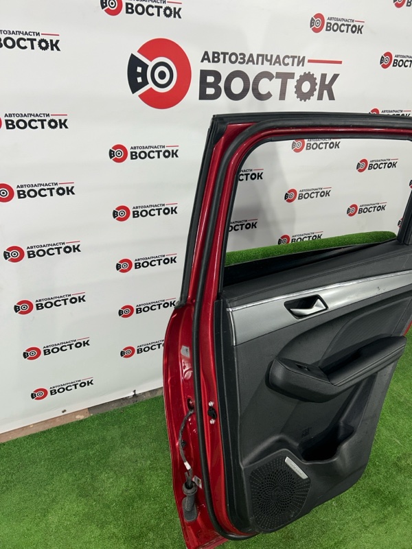 Дверь, 35000 рублей, Пешки