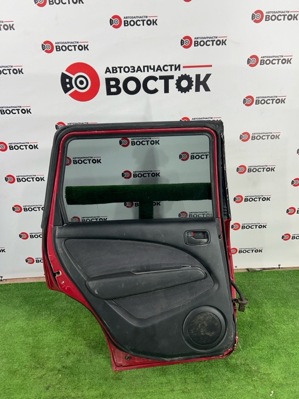 Дверь, 5000 рублей, Пешки