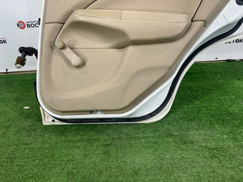 Дверь, 9000 рублей, Пешки