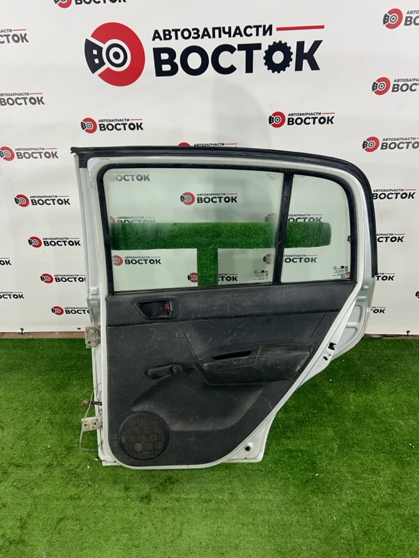 Дверь, 19000 рублей, Пешки