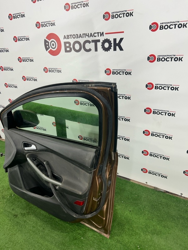 Дверь, 25000 рублей, Пешки