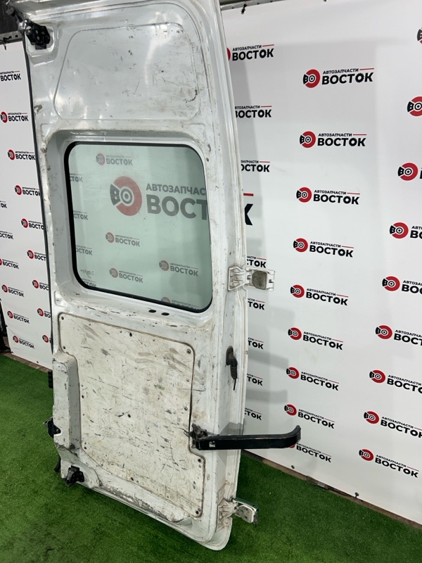 Дверь, 40000 рублей, Пешки