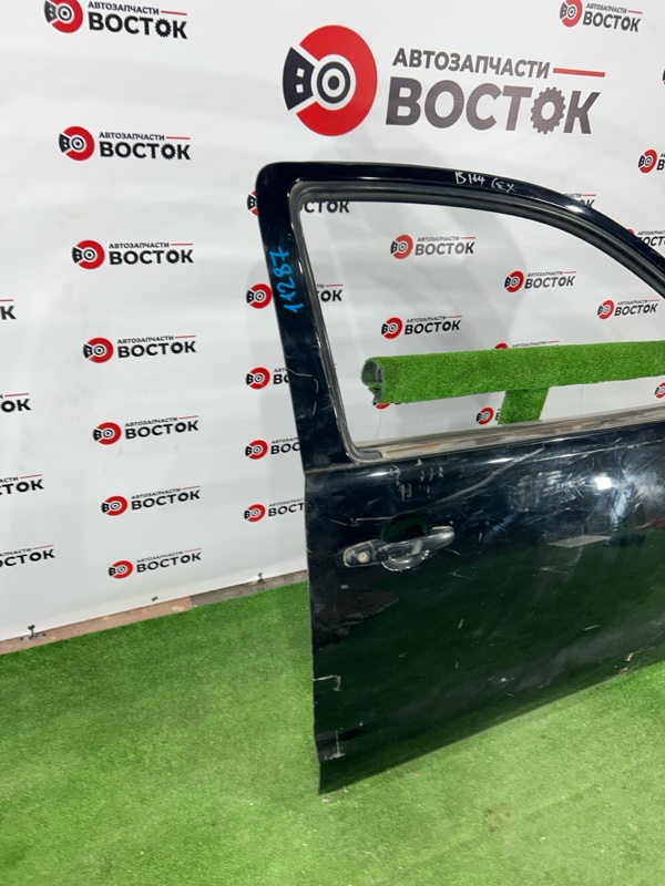 Дверь, 50000 рублей, Пешки