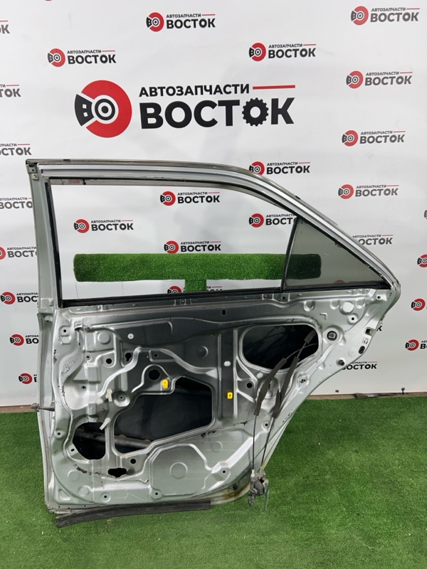 Дверь, 10000 рублей, Пешки