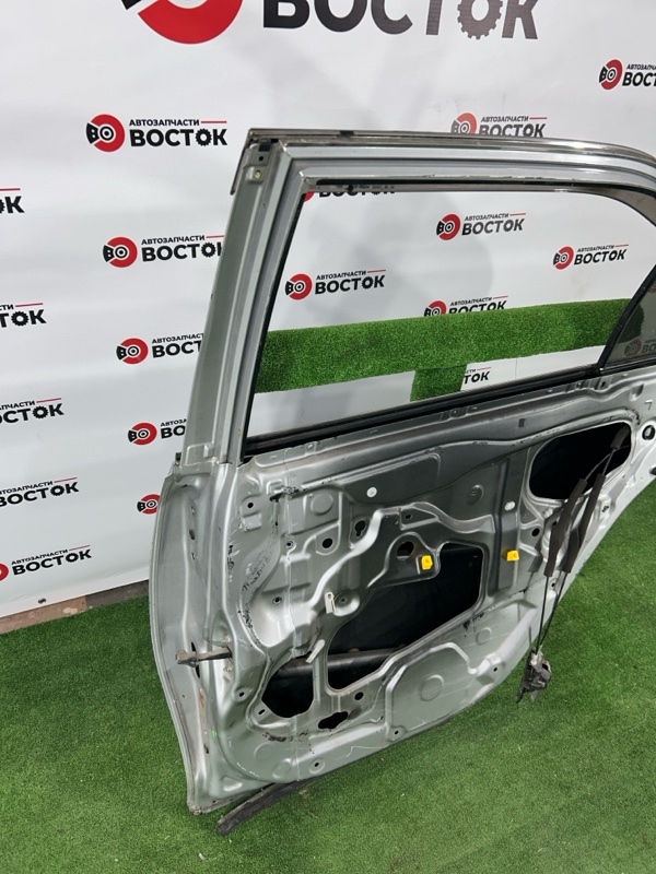 Дверь, 10000 рублей, Пешки