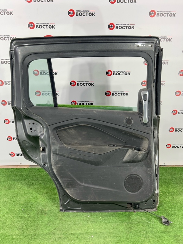 Дверь, 19000 рублей, Пешки