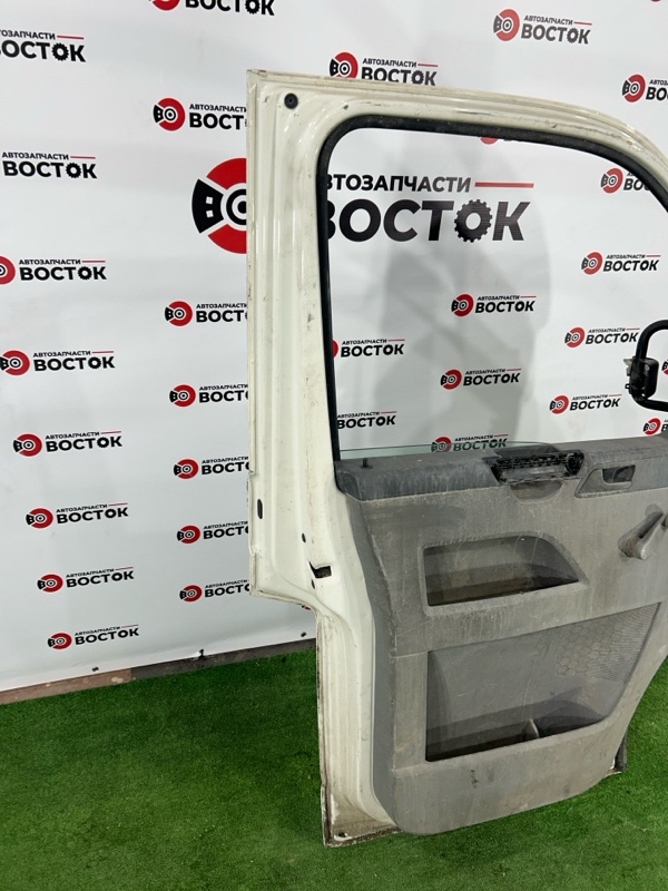 Дверь, 40000 рублей, Пешки