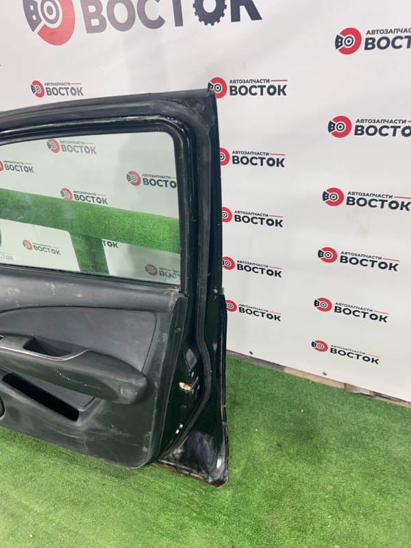 Дверь, 10000 рублей, Пешки