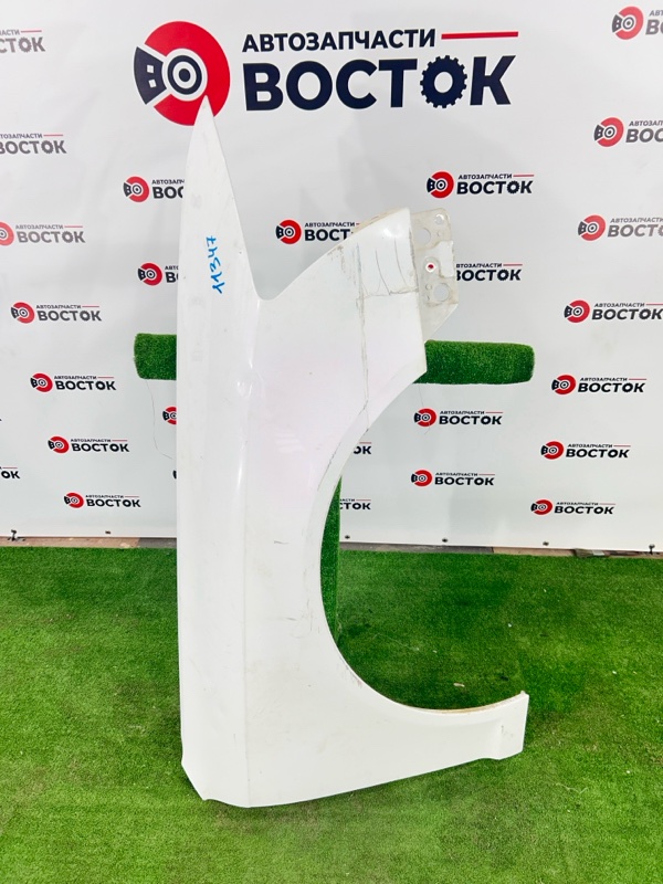 Крыло, 8000 рублей, Пешки