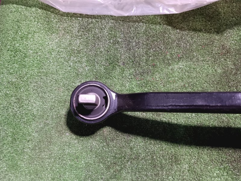 Рычаг нижний, 5000 рублей, Пешки