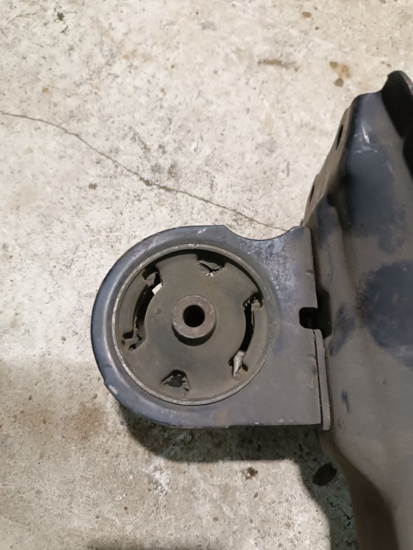 Балка продольная под ДВС, 4000 рублей, Пешки