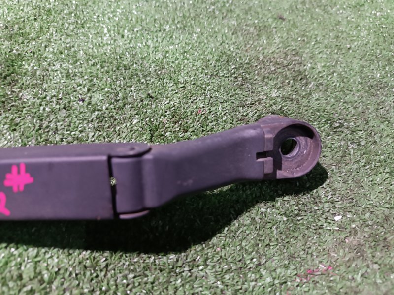 Поводок стеклоочистителя, 1000 рублей, Пешки