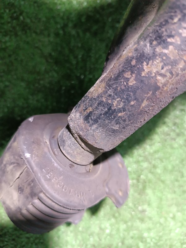 Рычаг нижний, 2500 рублей, Пешки