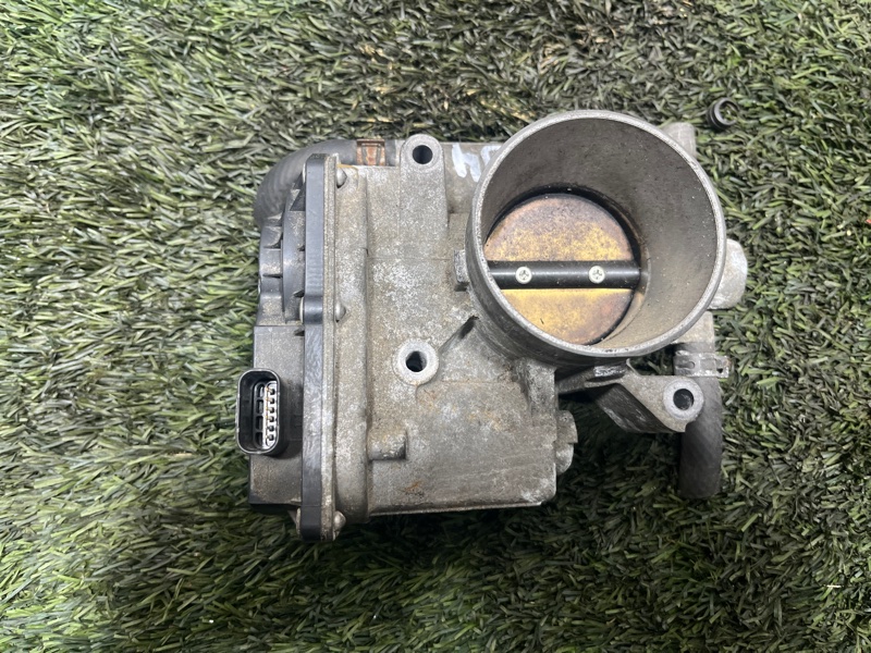 Дроссельная заслонка, 2000 рублей, Пешки